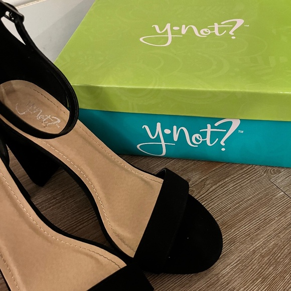 Black Sandals - Picture 1 of 5